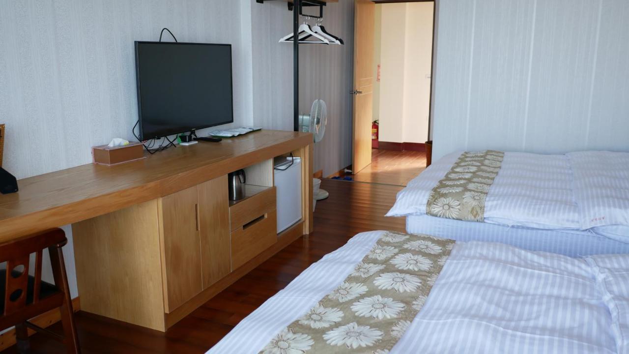 Shi Home 1639 จูซาน ภายนอก รูปภาพ